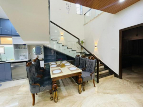 Luxurious Garden view Duplex